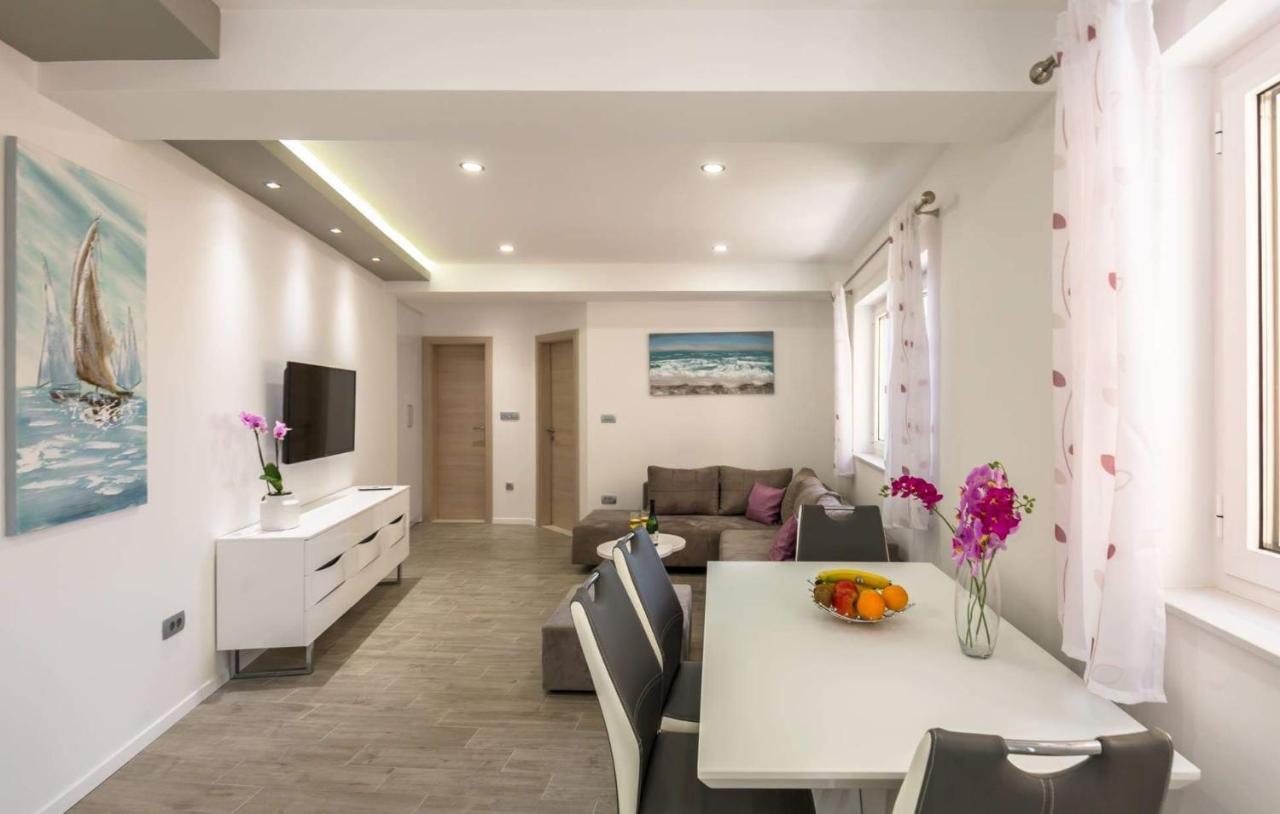 Apartman Dva Макарська Екстер'єр фото